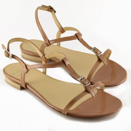 Sandalo in pelle beige