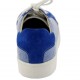 Sneakers basse classiche in pelle bianca jeans